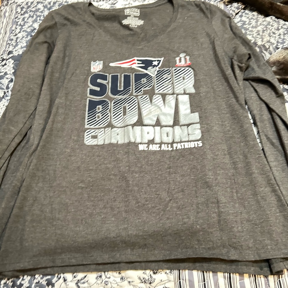 Women’s nfl proline fanatics 2xl xxl long sleeve patriots Super Bowl champ shirt